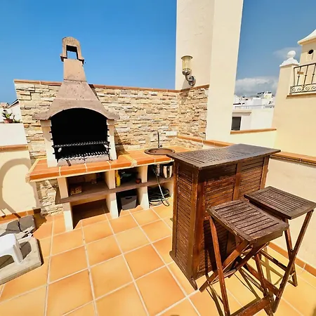 Atico Con Piscina Privada En El Corazon De Nerja! Holiday home