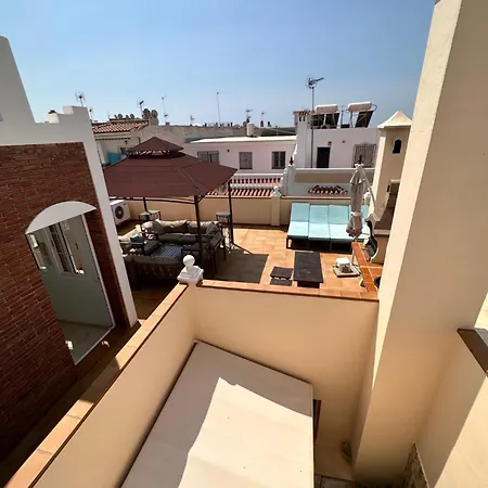Atico Con Piscina Privada En El Corazon De Nerja! Holiday home *