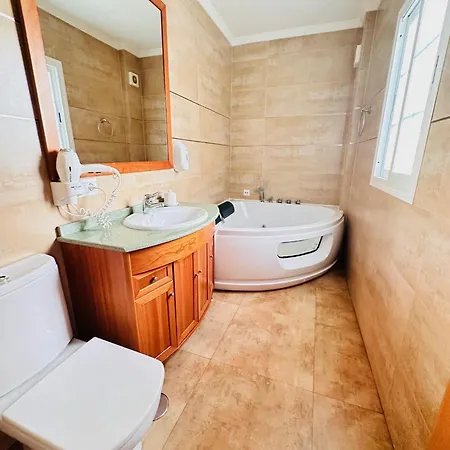 Holiday home Atico Con Piscina Privada En El Corazon De Nerja! *