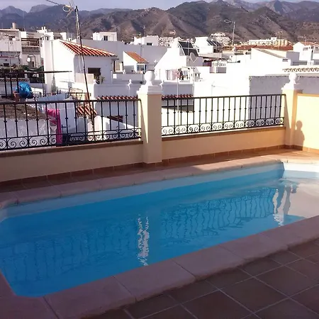 Atico Con Piscina Privada En El Corazon De Nerja! Holiday home